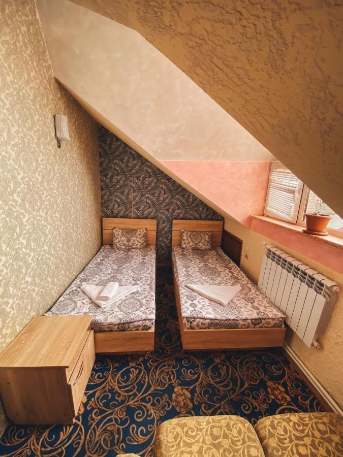 Crystal Villa Hotel Ереван Екстериор снимка