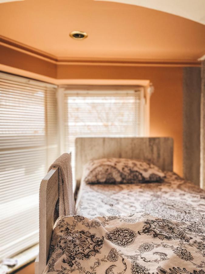 Crystal Villa Hotel Ереван Екстериор снимка