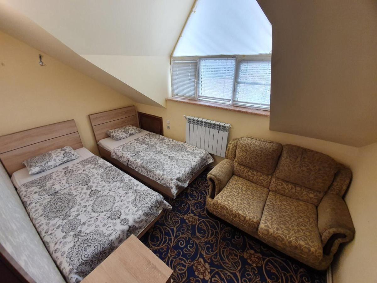 Crystal Villa Hotel Ереван Екстериор снимка